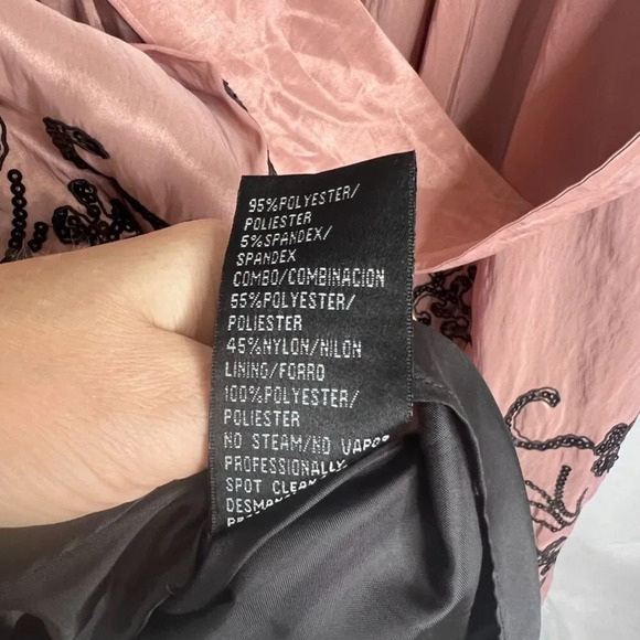 SLNY Black & Pink Sequin Floral Formal Dress Deep V Back Fit & Flare Size 14 - Picture 11 of 13